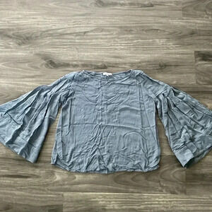 🩷Blue long sleeve shirt